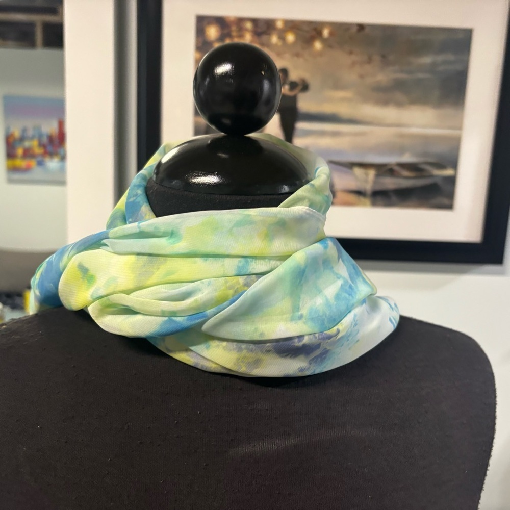 ❤️Calvin Klein Watercolor Scarf - Picture 2 of 6